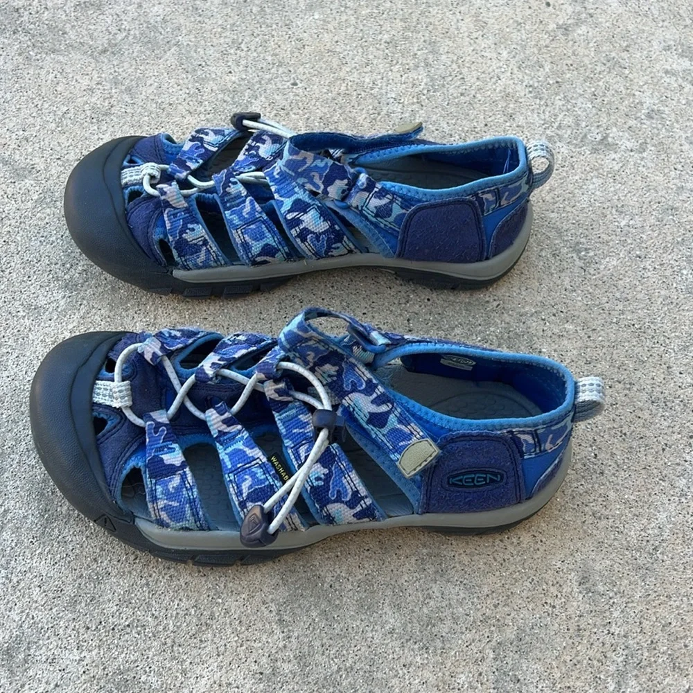 KEEN Kids Newport H2O Blue Camo Water Sandal Size 4